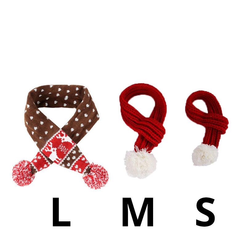 Knitted red scarf - for all dogs