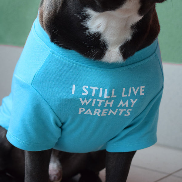 Bulldog Hellblaues T-Shirt „I still live…“ – Mod. Familie